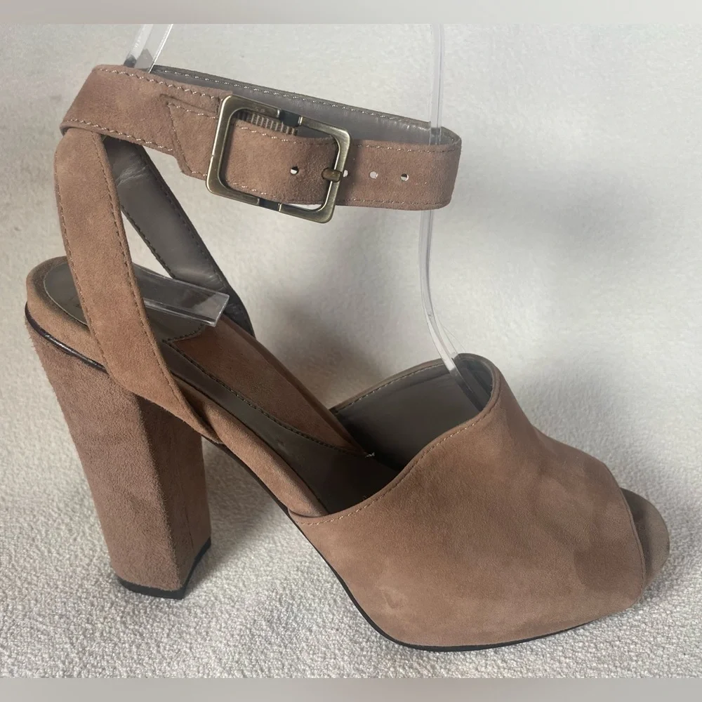 DVF Rebel Suede Platform Block Heel Sandals Diane Von Furstenberg Taupe Sz 6.5